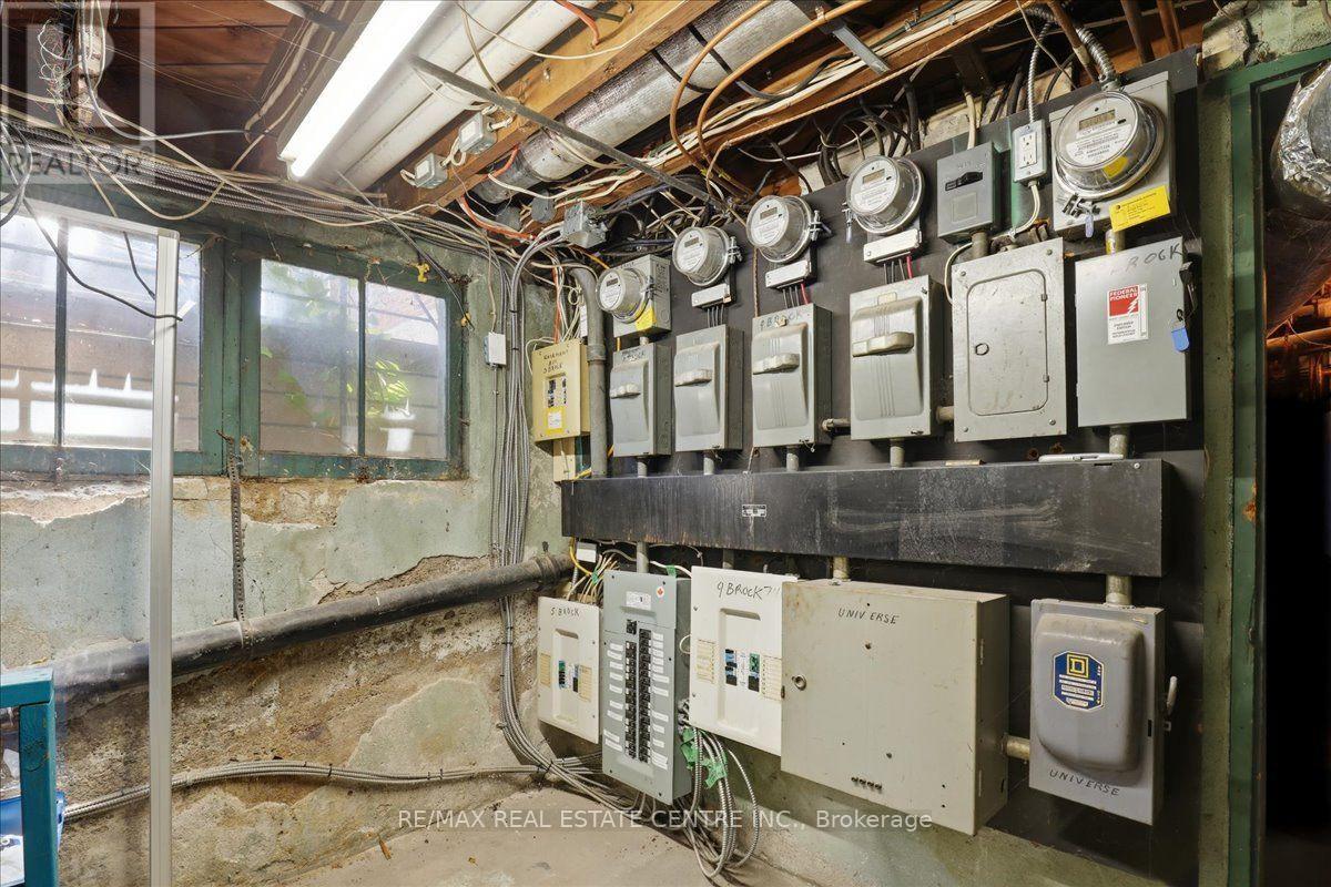 744 Queen Street S, Kitchener, Ontario  N2M 1A4 - Photo 29 - X13663876