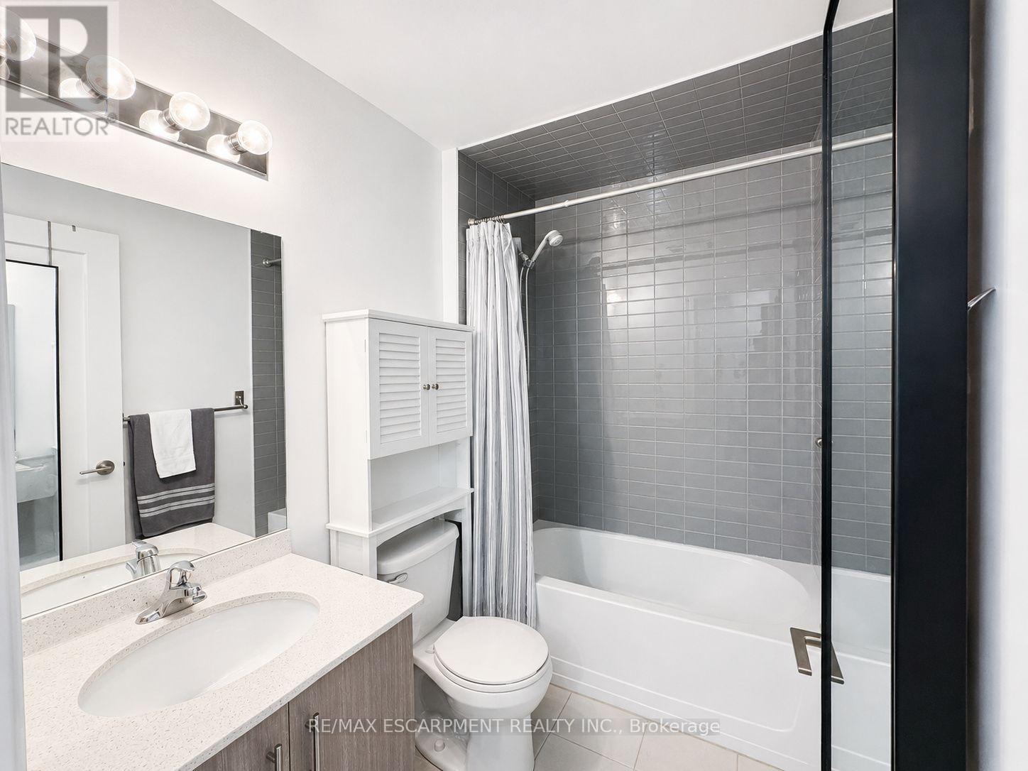 117 - 10 Concord Place, Grimsby, Ontario  L3M 0G6 - Photo 18 - X13663884