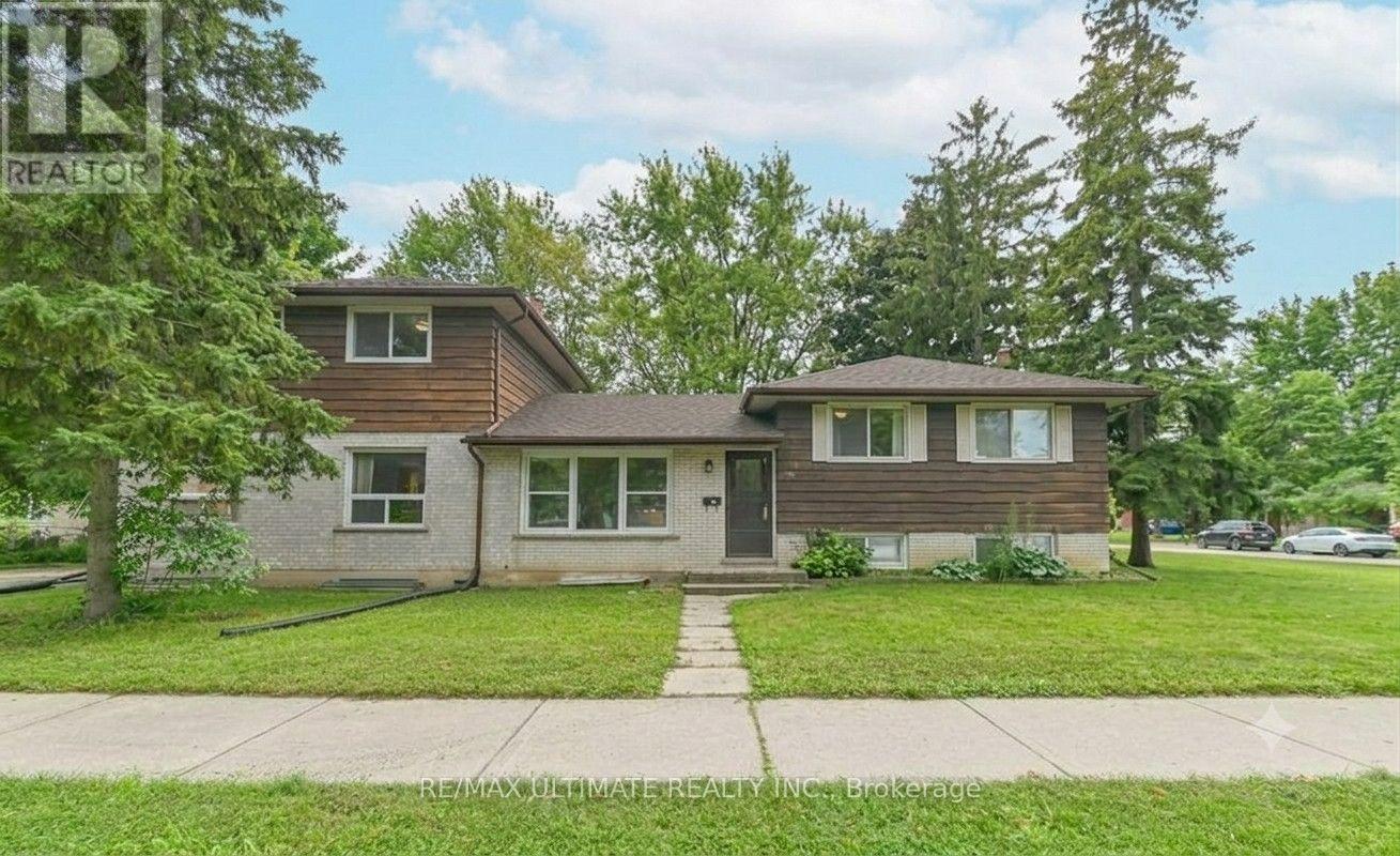 367 Holly Street N, Waterloo, Ontario N2L 4G2 - Photo 1 - X13663900