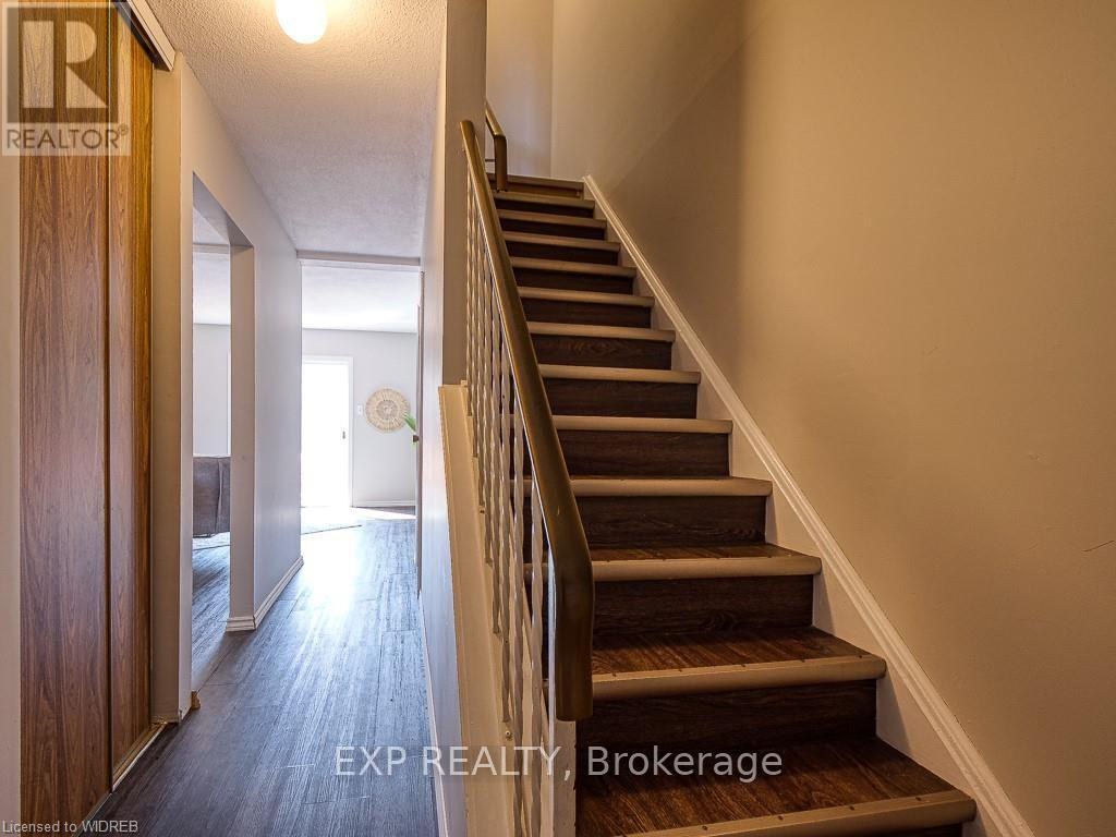 5 - 1060 Canfield Crescent, Woodstock, Ontario  N4S 8P3 - Photo 5 - X13664026