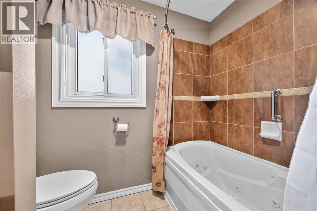 1584 Mc Gee Street, Sarnia, Ontario  N7S 2J4 - Photo 20 - 26019150