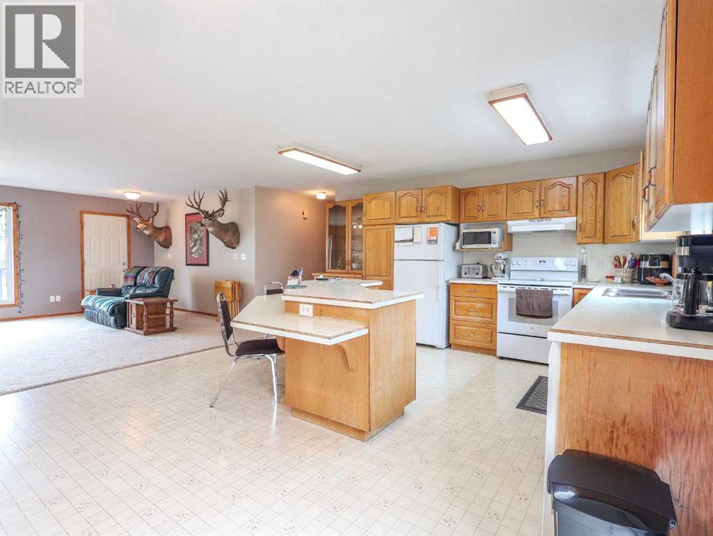 4905 82 Street, Stettler, Alberta  T0C 2L0 - Photo 6 - A2313667