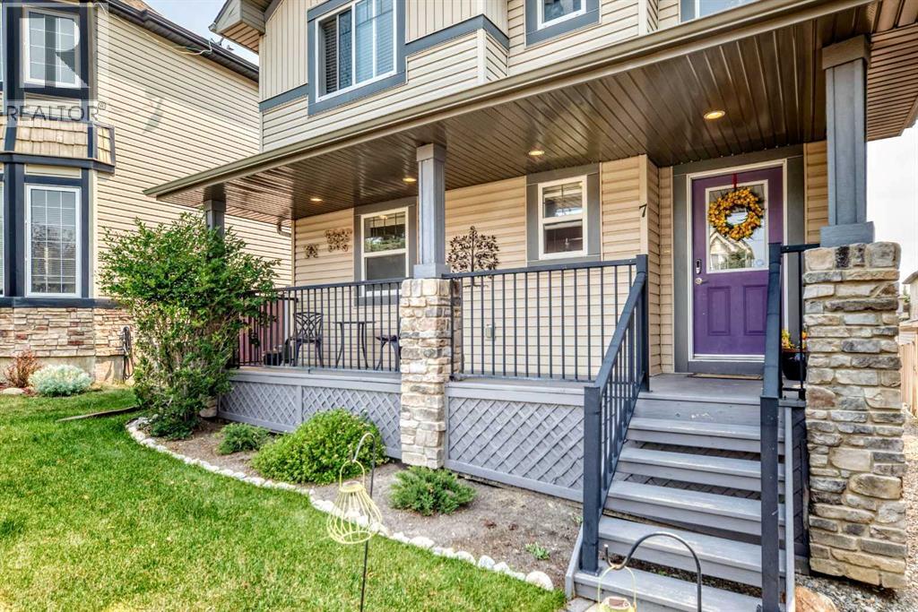 7 Crystal Shores Heights, Okotoks, Alberta  T1S 2K9 - Photo 2 - A2331872