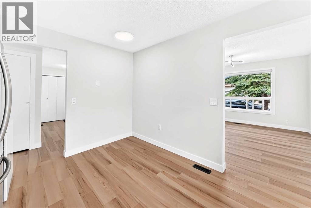 28 Whiteram Close Ne, Calgary, Alberta  T1Y 5X8 - Photo 9 - A2332606