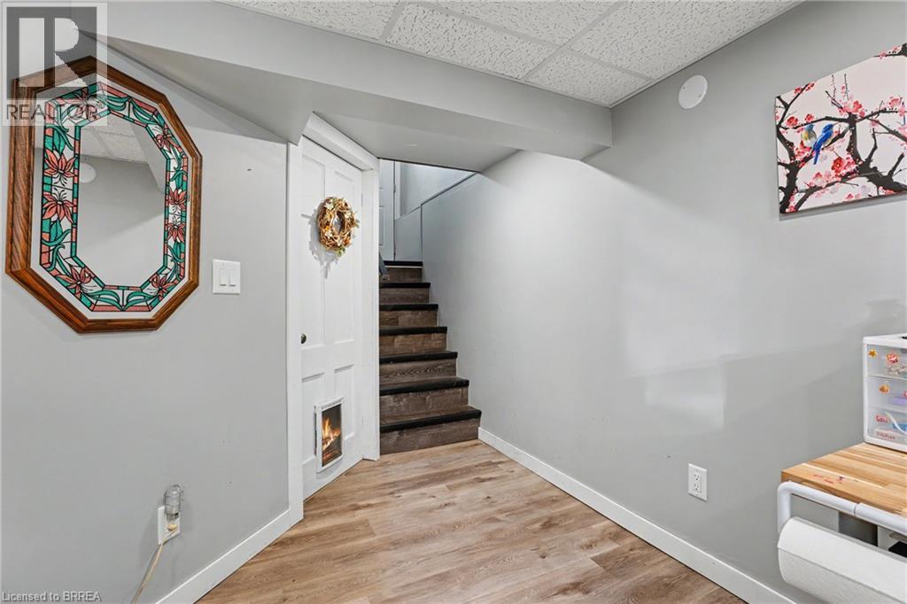 291 Sheridan Street, Brantford, Ontario  N3S 4R5 - Photo 18 - 40855109