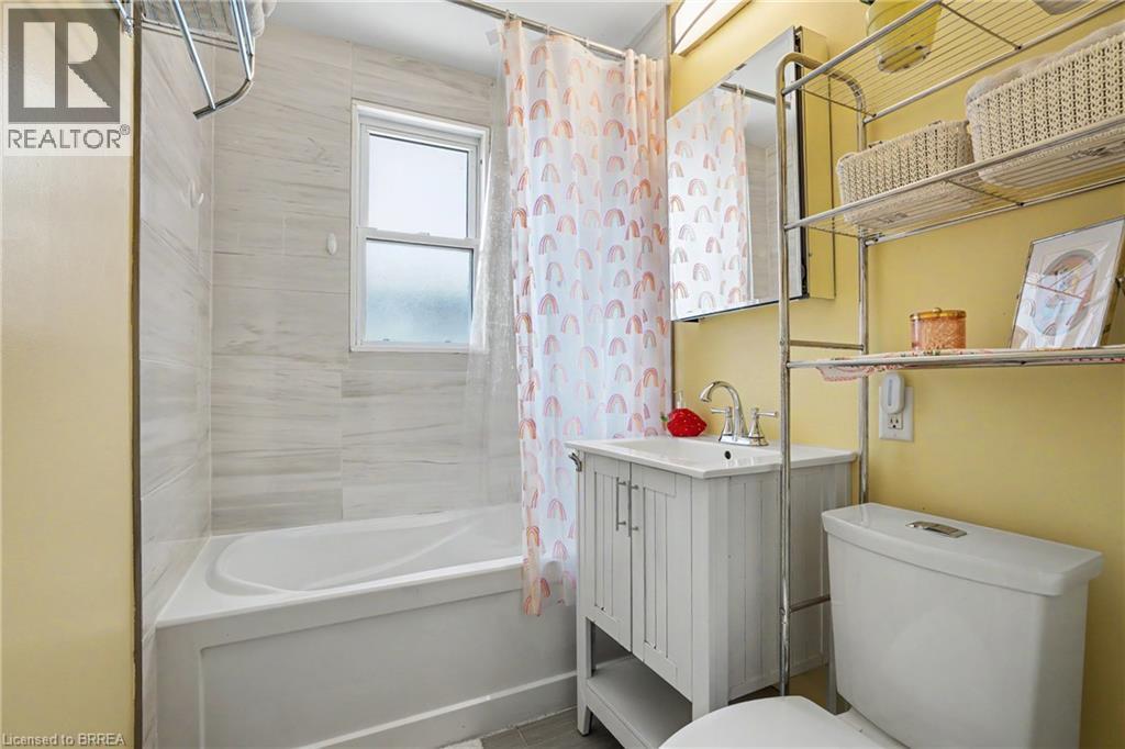 291 Sheridan Street, Brantford, Ontario  N3S 4R5 - Photo 16 - 40855109