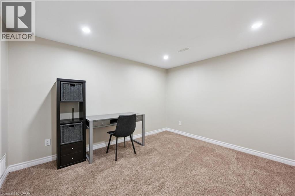 2 Keewatin Avenue, Kitchener, Ontario  N2B 3L5 - Photo 21 - 40852934