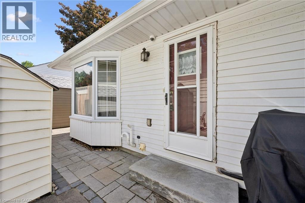 2 Keewatin Avenue, Kitchener, Ontario  N2B 3L5 - Photo 29 - 40852934