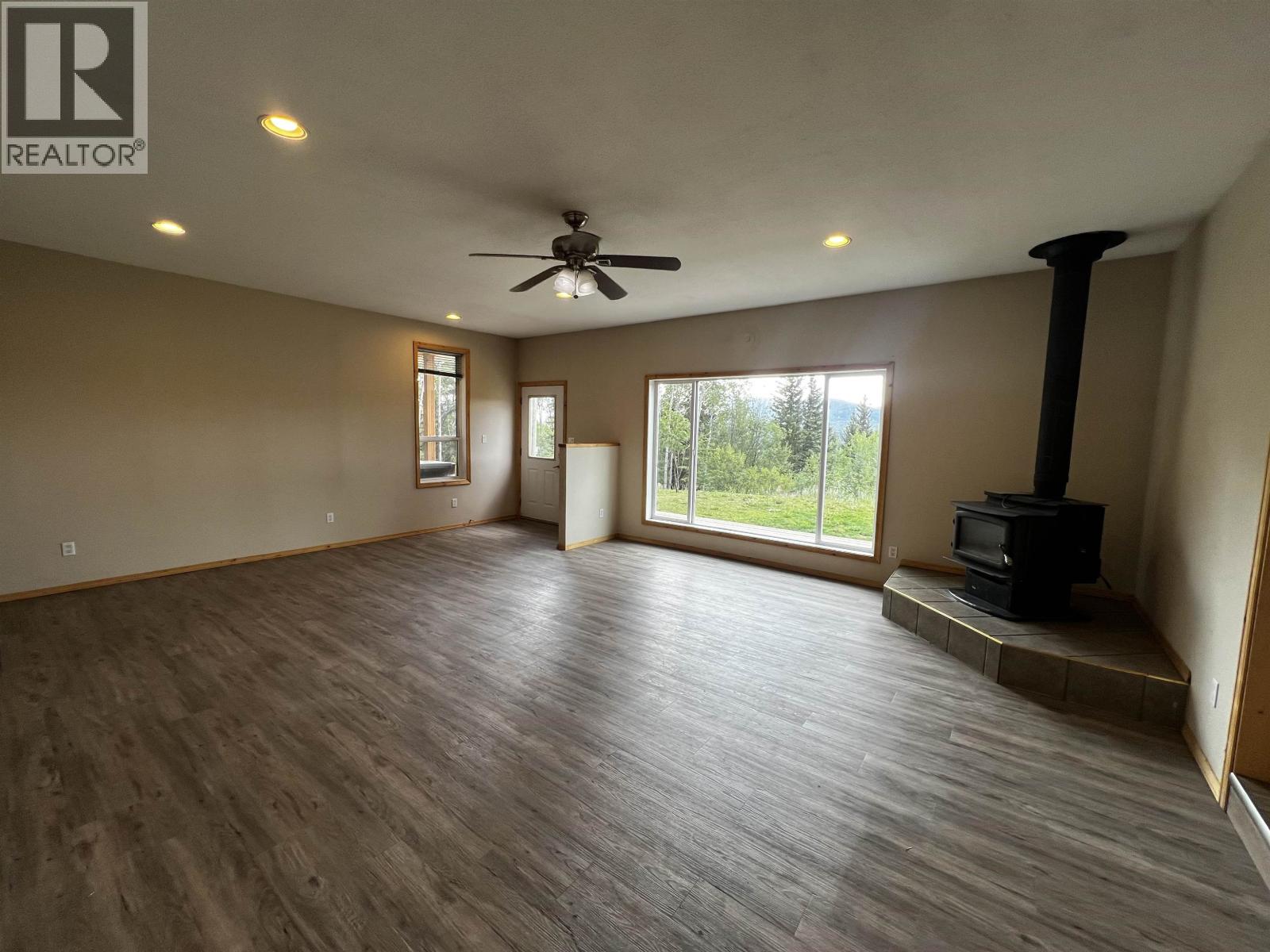 100 Schritt Crescent, Burns Lake, British Columbia  V0J 1E0 - Photo 9 - R3129993