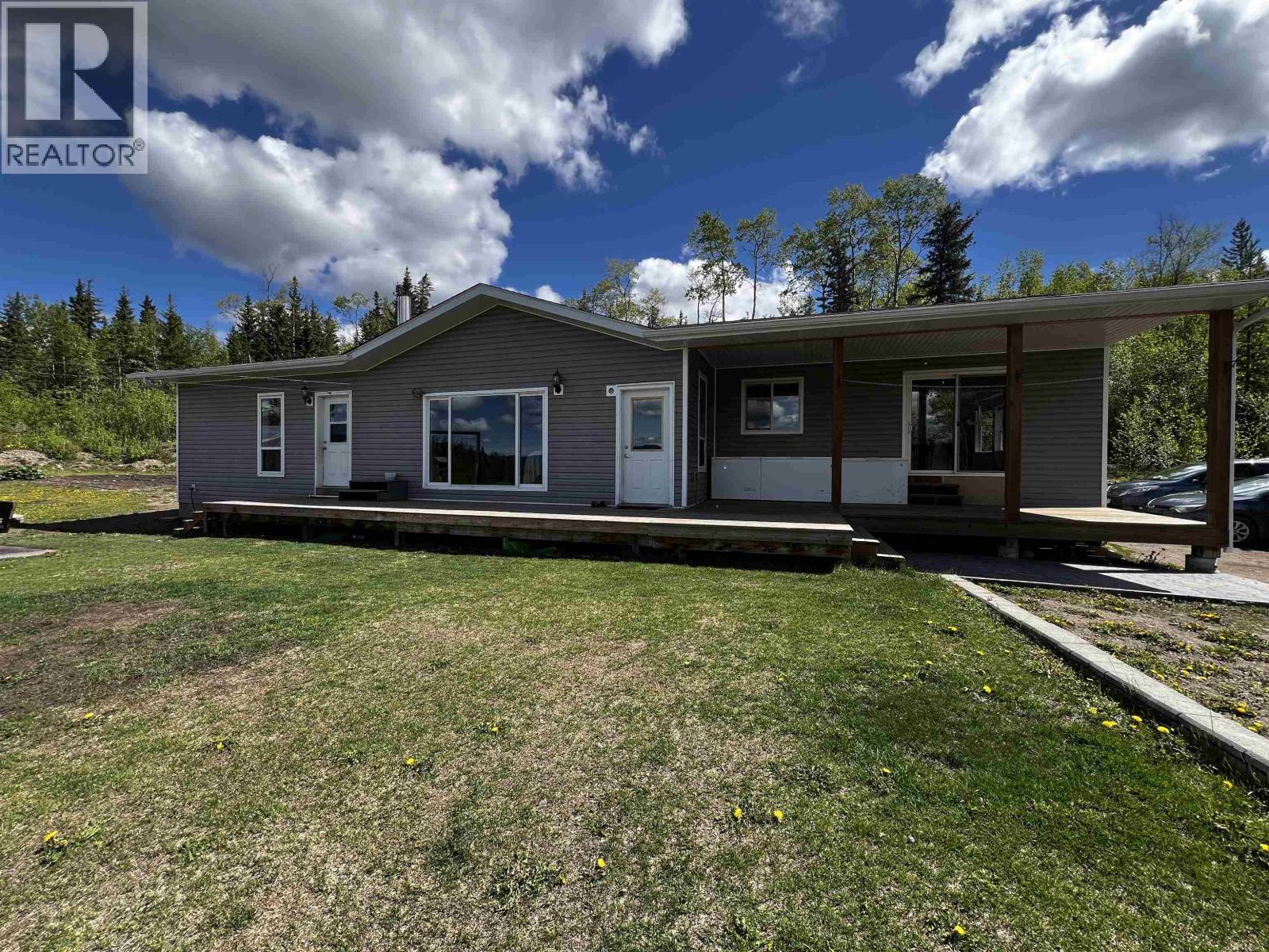 100 Schritt Crescent, Burns Lake, British Columbia  V0J 1E0 - Photo 3 - R3129993