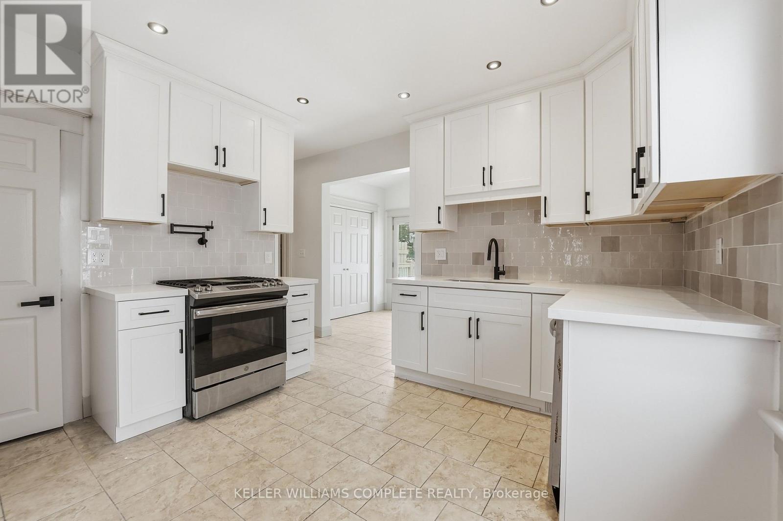 61 Wallace Avenue, Port Colborne, Ontario L3K 3X5 - Photo 17 - X13489696