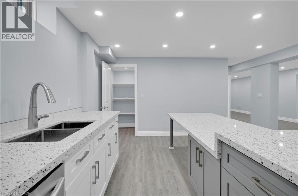 7 Riesling Court, Hamilton, Ontario  L8G 0B4 - Photo 41 - 40845832