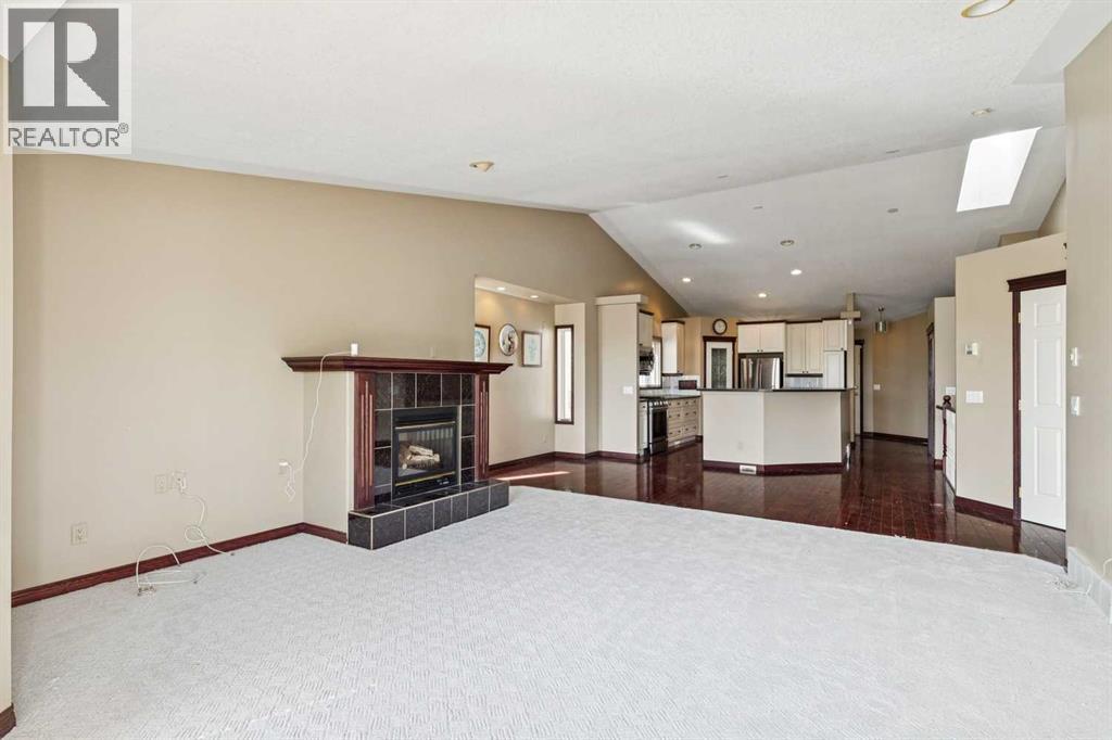 14 Strathearn Gardens Sw, Calgary, Alberta  T3H 2R1 - Photo 8 - A2314507