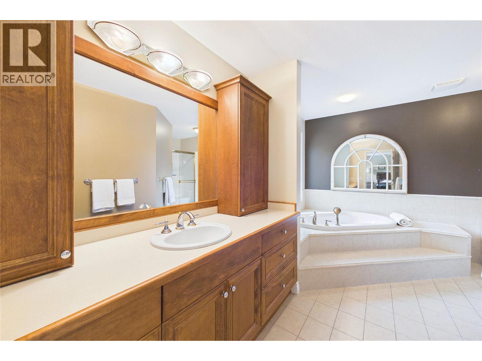 4335 Lysons Crescent, Kelowna, British Columbia  V1W 4S9 - Photo 29 - 10397339