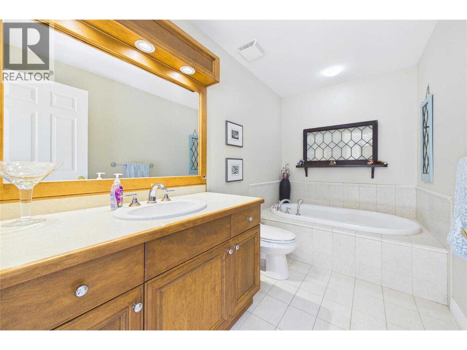 4335 Lysons Crescent, Kelowna, British Columbia  V1W 4S9 - Photo 37 - 10397339