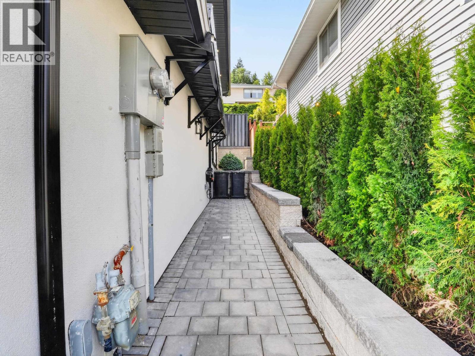 1374 Kenney Street, Coquitlam, British Columbia  V3E 2R2 - Photo 28 - R3154806