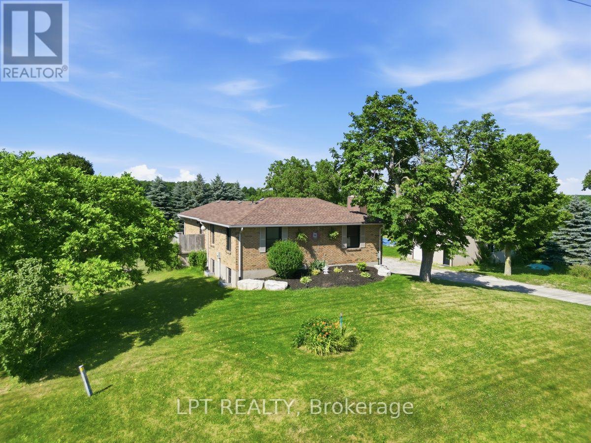 808 ELGINFIELD ROAD, North Middlesex, Ontario