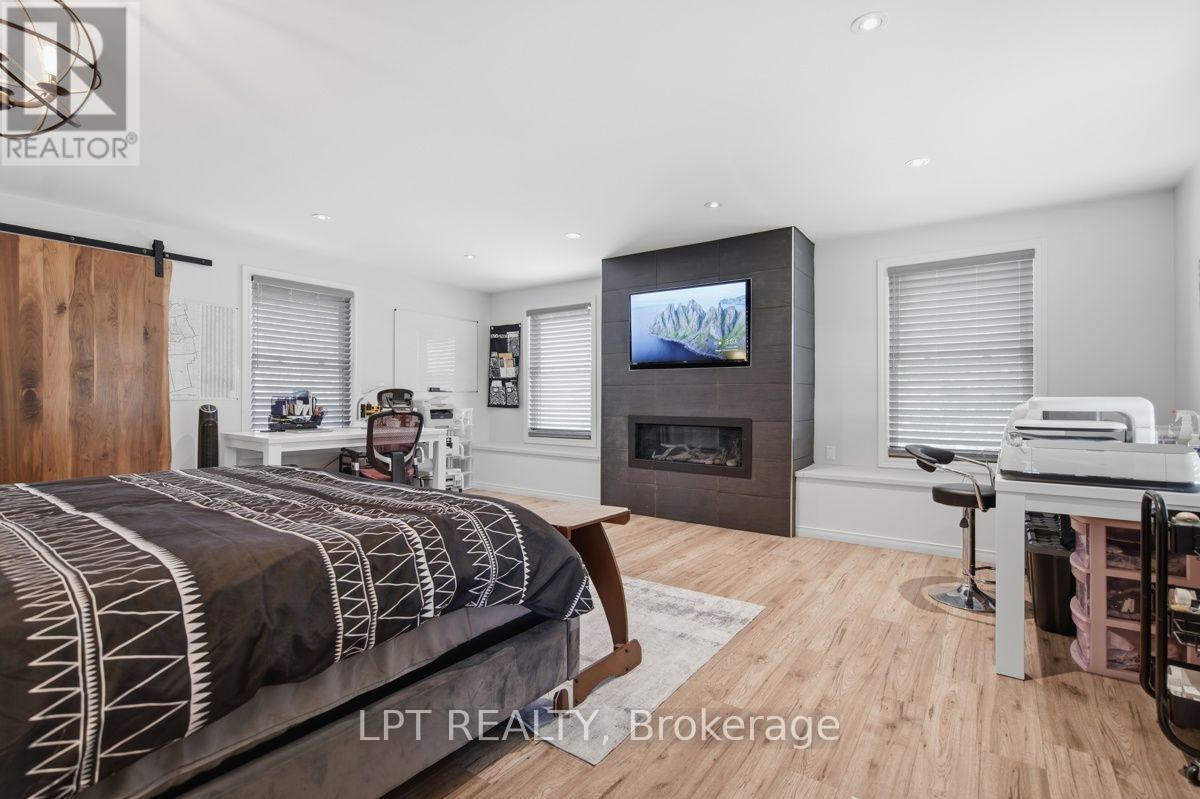 808 Elginfield Road, North Middlesex, Ontario  N0M 2K0 - Photo 36 - X13561818
