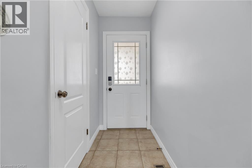 48 Clough Crescent, Guelph, Ontario  N1L 0G1 - Photo 5 - 40855051