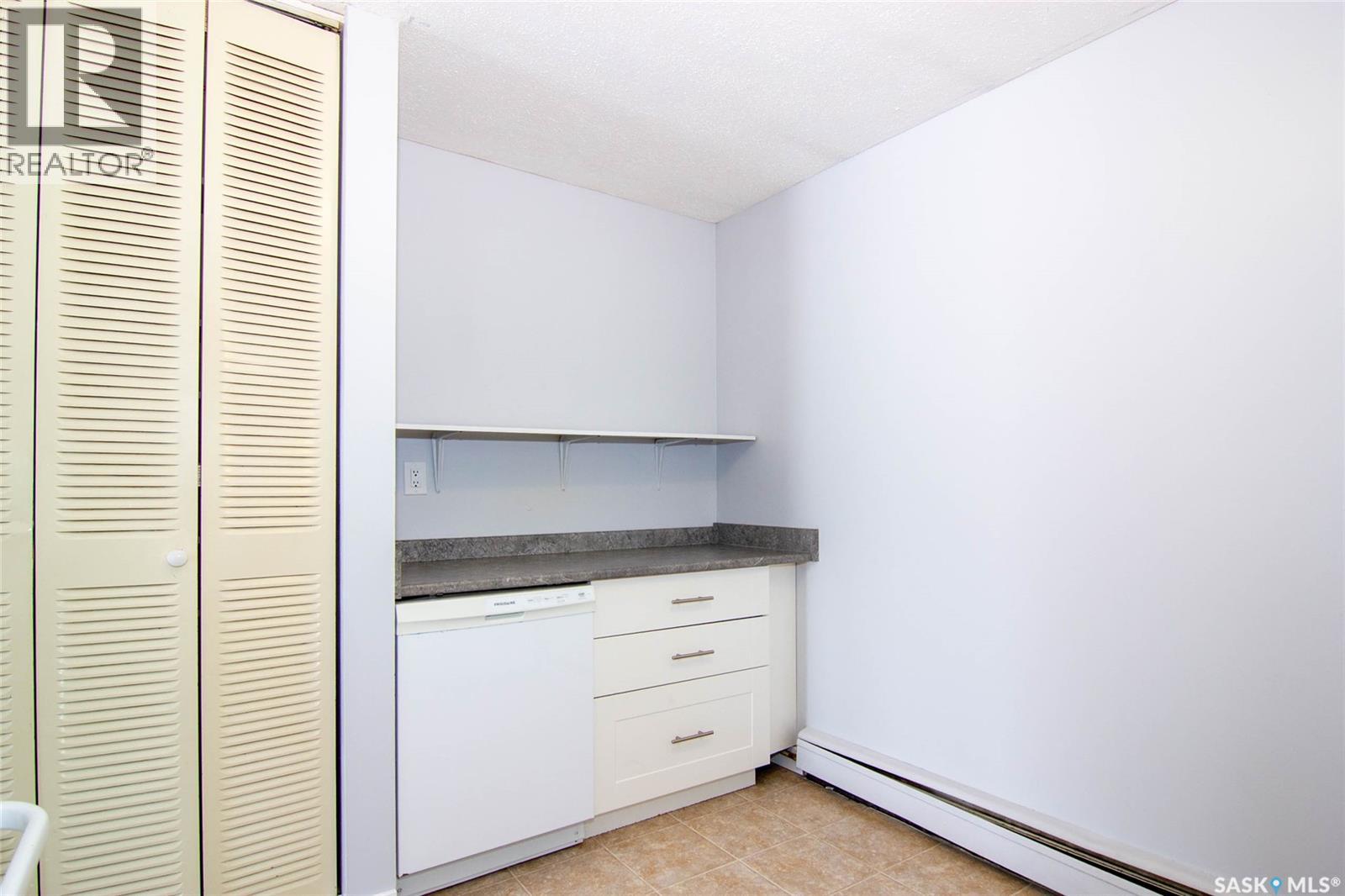 1625 Thompson Avenue, Saskatoon, Saskatchewan  S7N 1Y2 - Photo 12 - SK043331