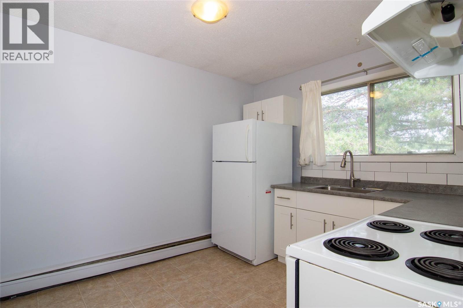 1625 Thompson Avenue, Saskatoon, Saskatchewan  S7N 1Y2 - Photo 11 - SK043331