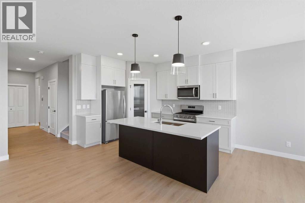139 Belvedere Crescent Se, Calgary, Alberta  T2A 7Y5 - Photo 10 - A2313802