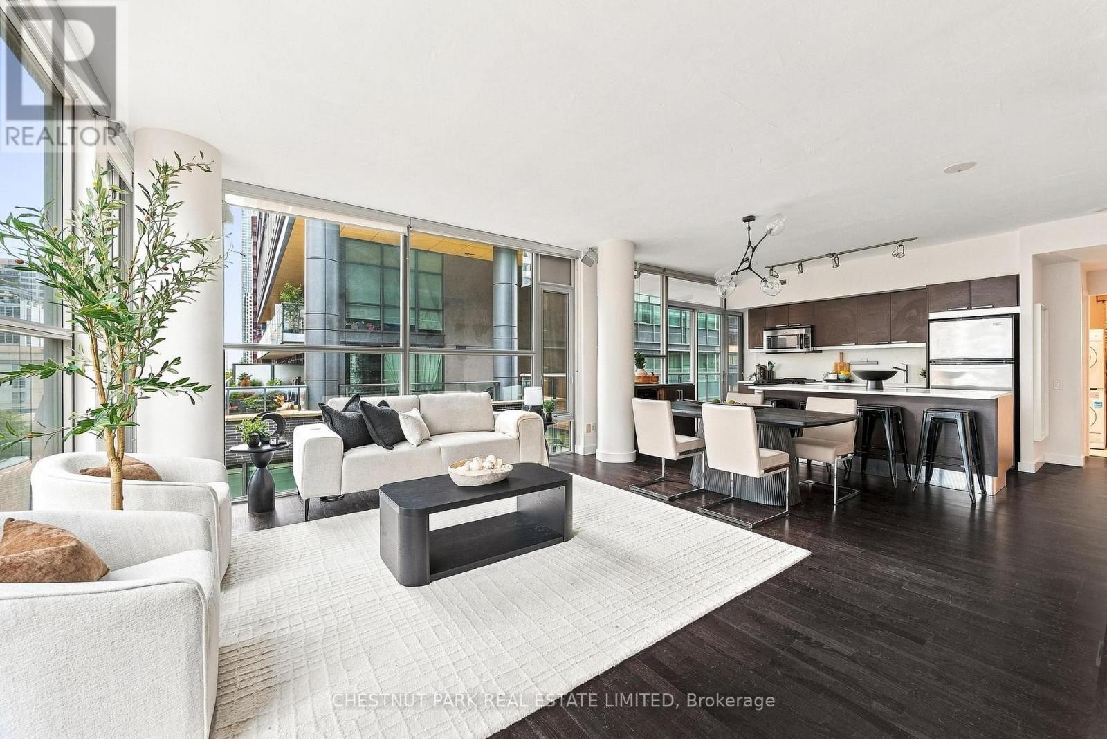 611 - 25 Oxley Street, Toronto, Ontario  M5V 2J5 - Photo 10 - C13664060