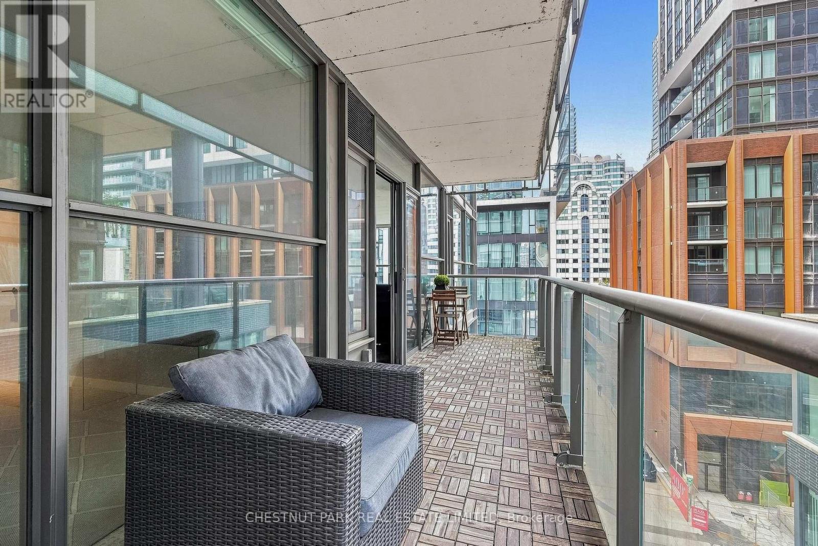 611 - 25 Oxley Street, Toronto, Ontario  M5V 2J5 - Photo 21 - C13664060