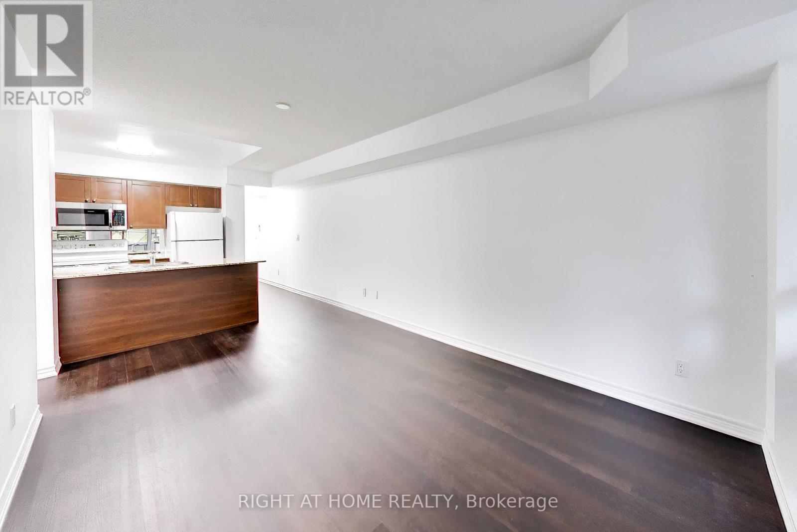 313 - 761 Bay Street, Toronto (Bay Street Corridor), Ontario  M5G 2R2 - Photo 5 - C13664144