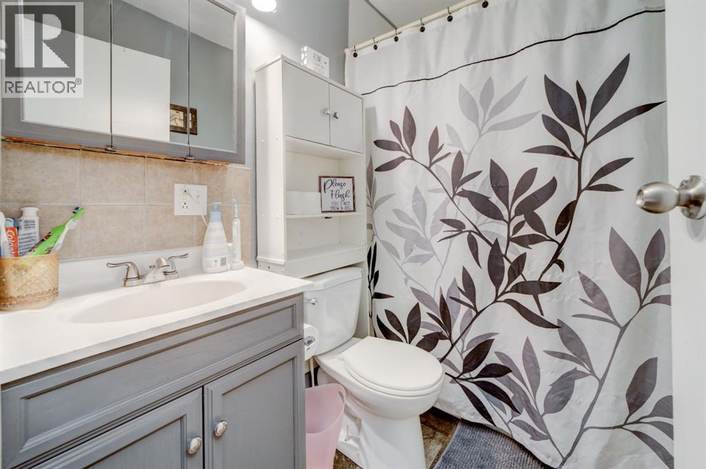 222 Mcewan Street, Granum, Alberta  T0L 1A0 - Photo 11 - A2332735