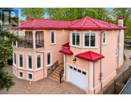 32 ORCHARD PARK DRIVE, Toronto, Ontario