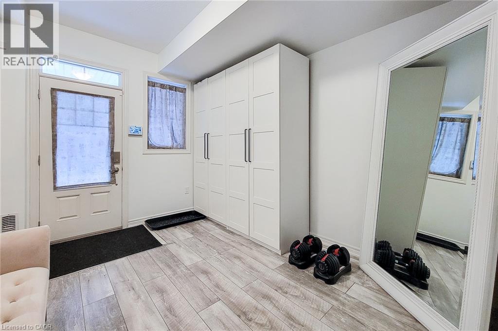 201 Westbank Trail Unit# 45, Stoney Creek, Ontario  L8J 0H4 - Photo 6 - 40854546