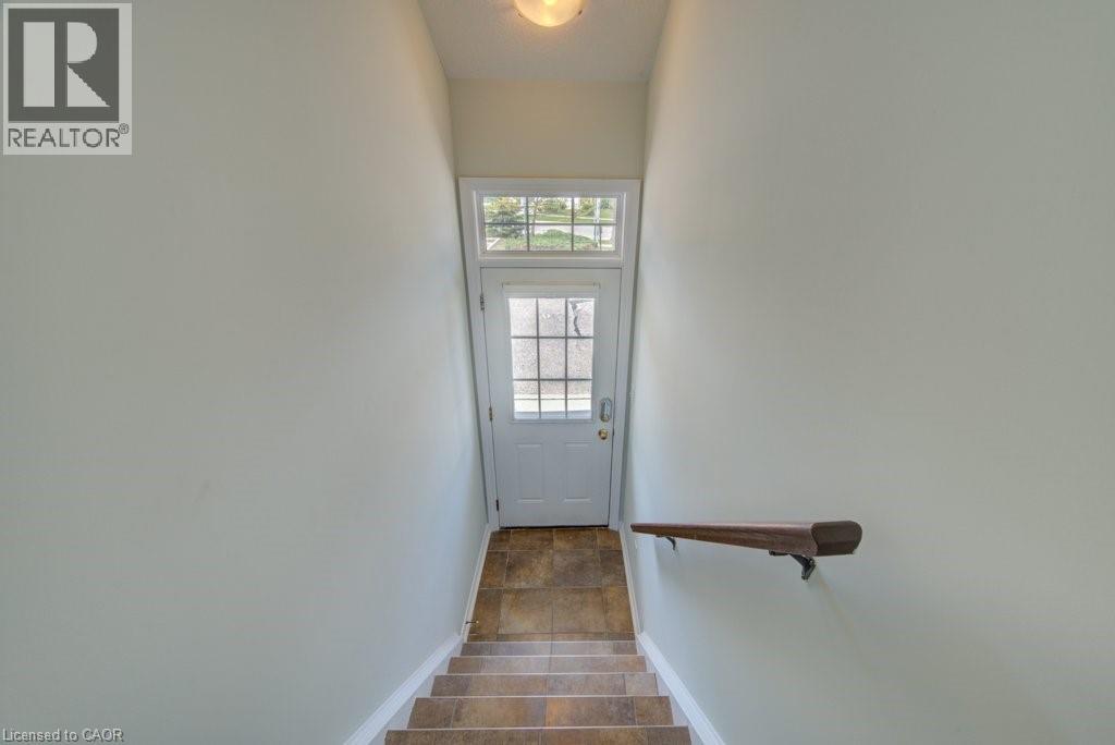 240 Westmeadow Drive Unit# 15c, Kitchener, Ontario  N2N 0A1 - Photo 3 - 40854875