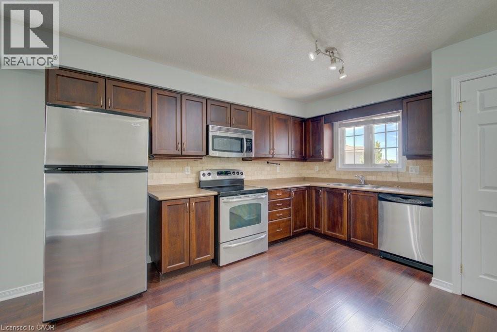 240 Westmeadow Drive Unit# 15c, Kitchener, Ontario  N2N 0A1 - Photo 5 - 40854875