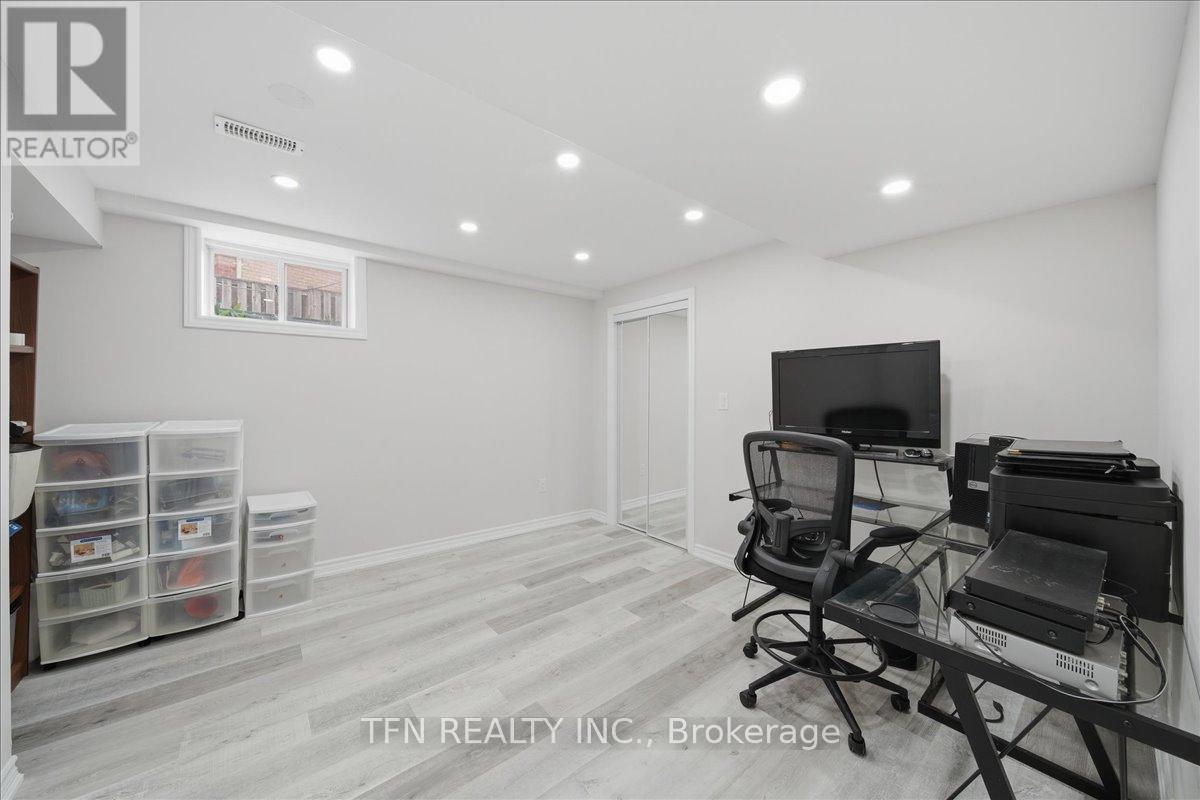 2073 Cynthia Court, Innisfil, Ontario  L9S 4Z1 - Photo 18 - N13664052
