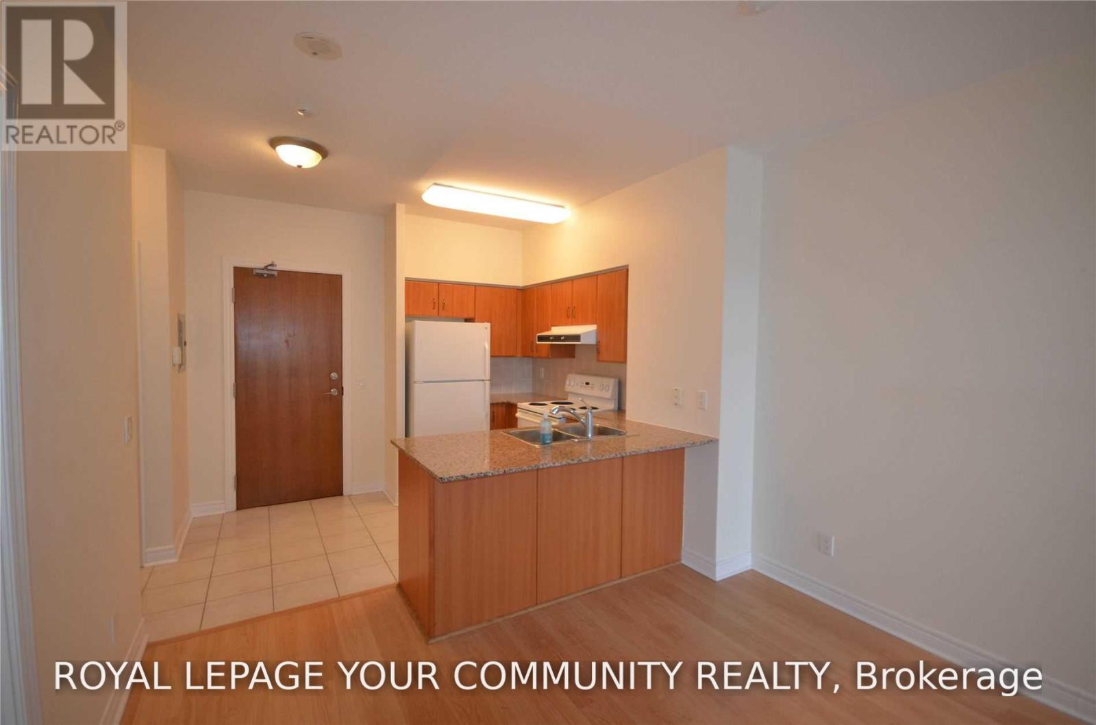 105 - 60 Disera Drive, Vaughan, Ontario L4J 9G1 - Photo 3 - N13664056