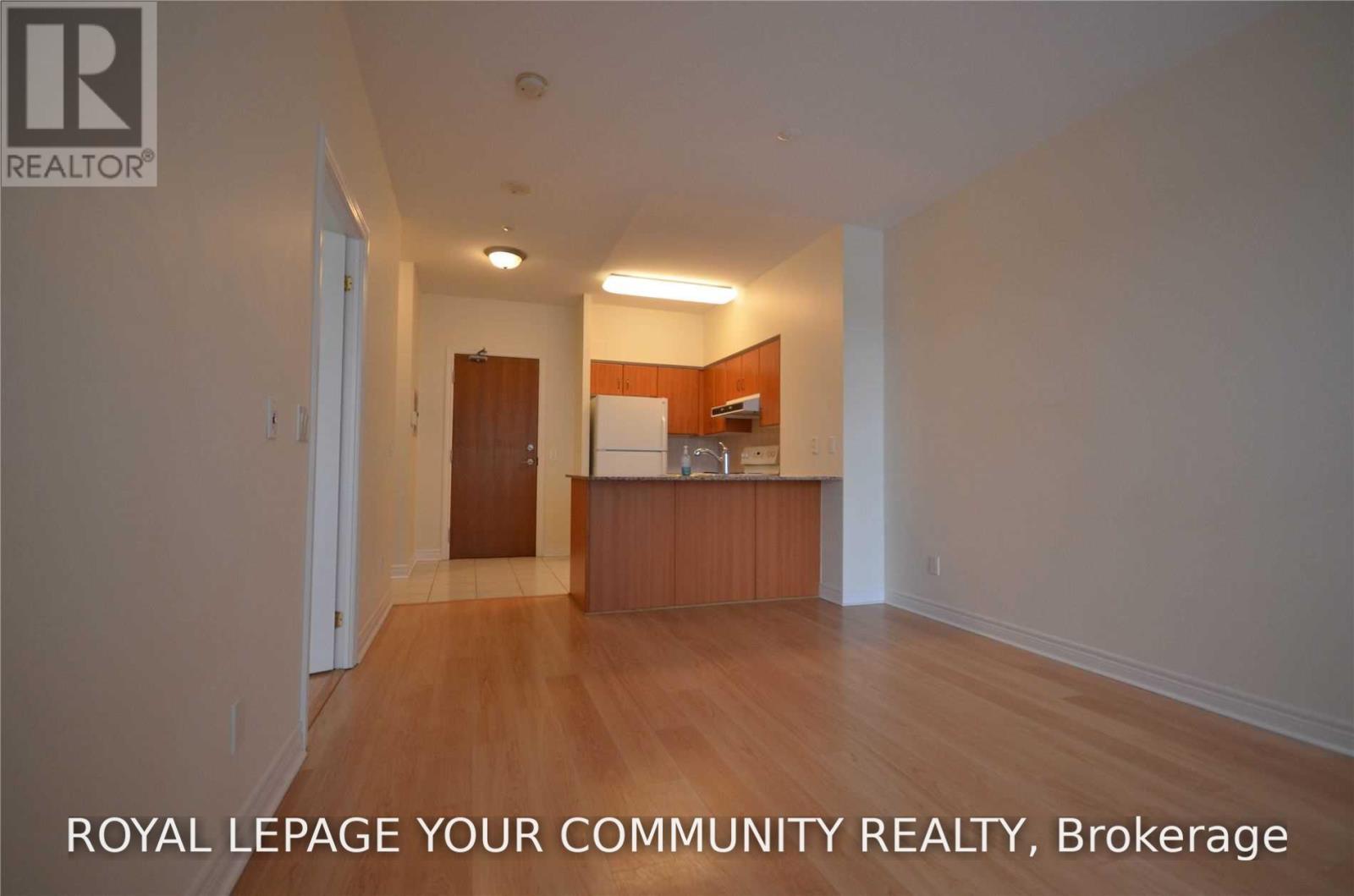105 - 60 Disera Drive, Vaughan, Ontario L4J 9G1 - Photo 4 - N13664056