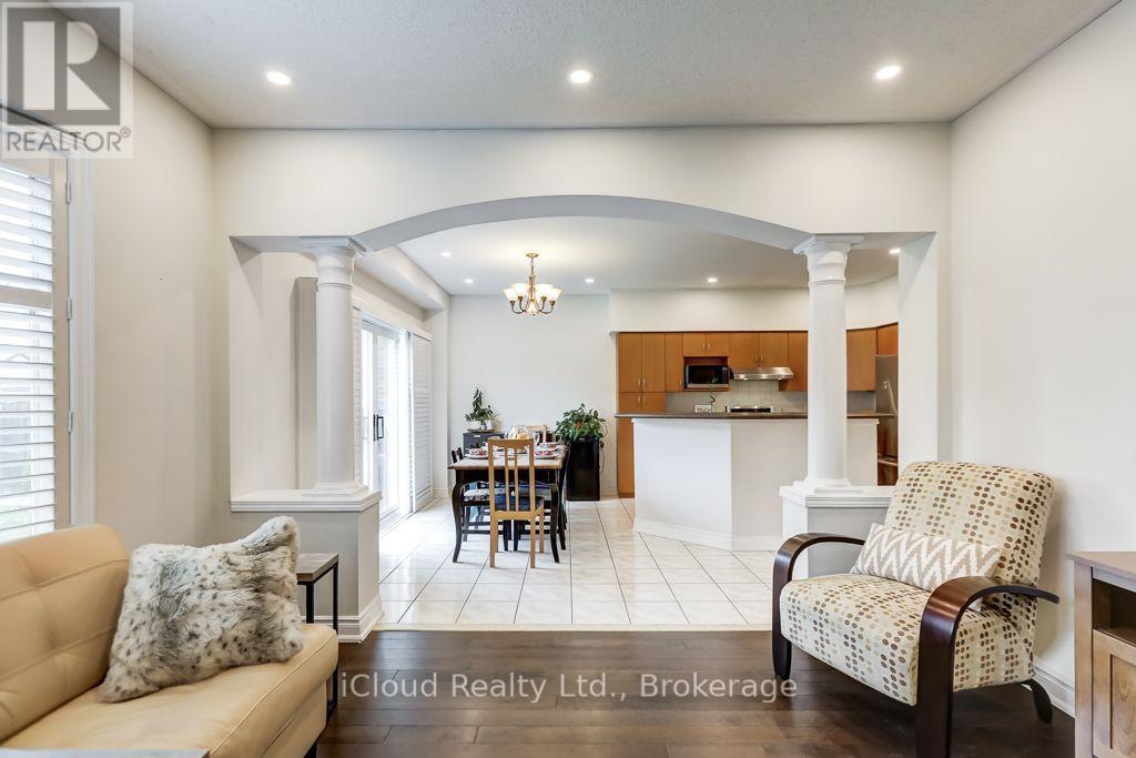 40 Ralph Chalmers Avenue, Markham, Ontario  L6E 2C3 - Photo 15 - N13664158
