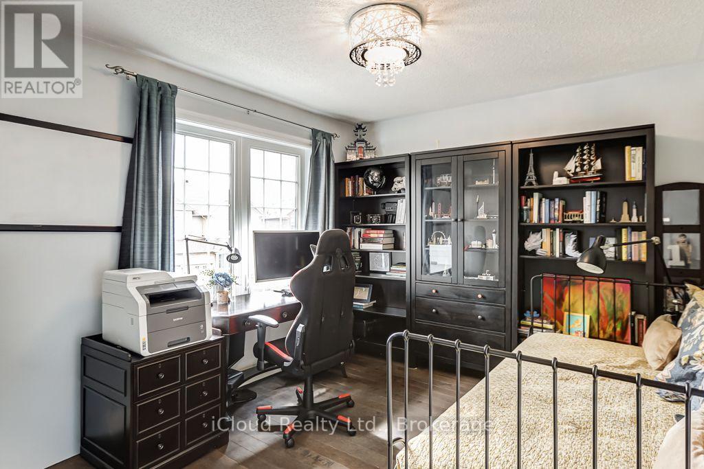 40 Ralph Chalmers Avenue, Markham, Ontario  L6E 2C3 - Photo 21 - N13664158