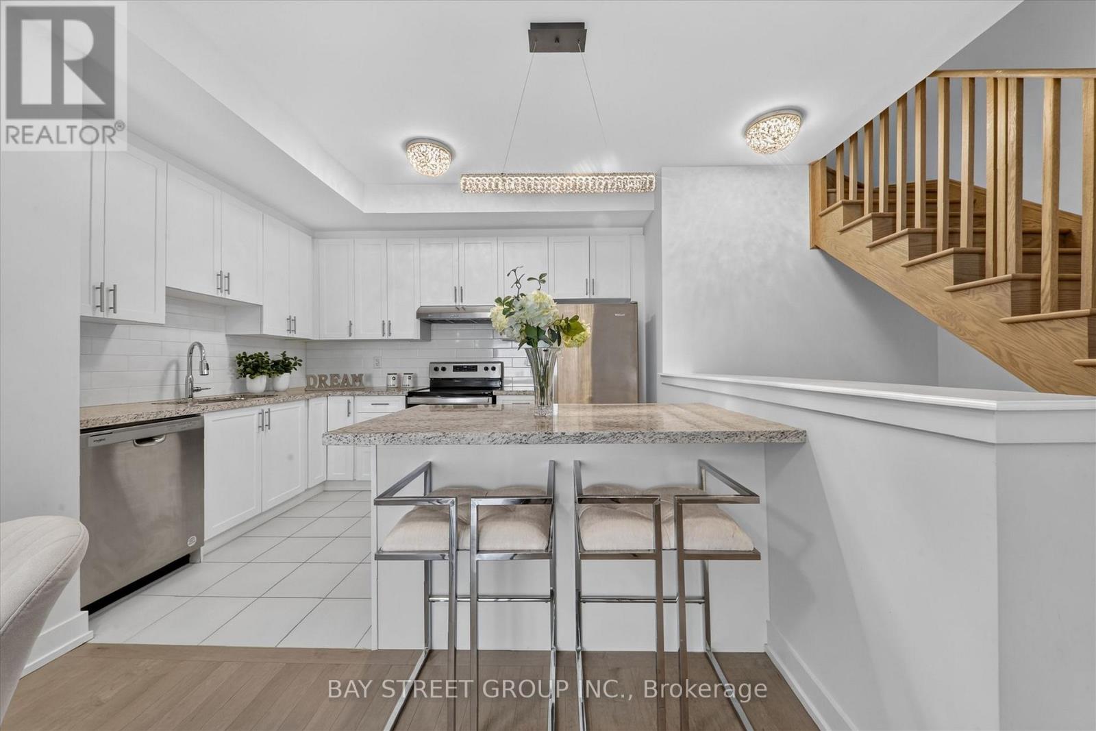 42 Herman Gilroy Lane, Markham, Ontario  L6C 3L7 - Photo 9 - N13663674