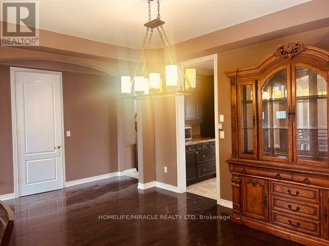 Upper Level - 3 Lindyfalls Drive, Brampton (Bram East), Ontario  L6P 2V6 - Photo 12 - W13664058