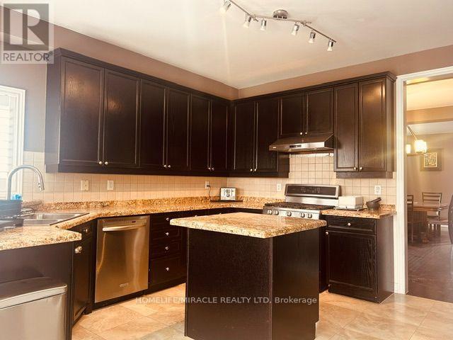 Upper Level - 3 Lindyfalls Drive, Brampton (Bram East), Ontario  L6P 2V6 - Photo 17 - W13664058