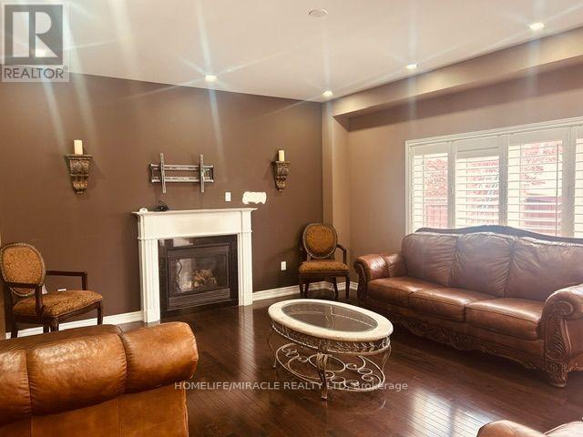 Upper Level - 3 Lindyfalls Drive, Brampton (Bram East), Ontario  L6P 2V6 - Photo 24 - W13664058