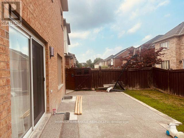 Upper Level - 3 Lindyfalls Drive, Brampton (Bram East), Ontario  L6P 2V6 - Photo 3 - W13664058