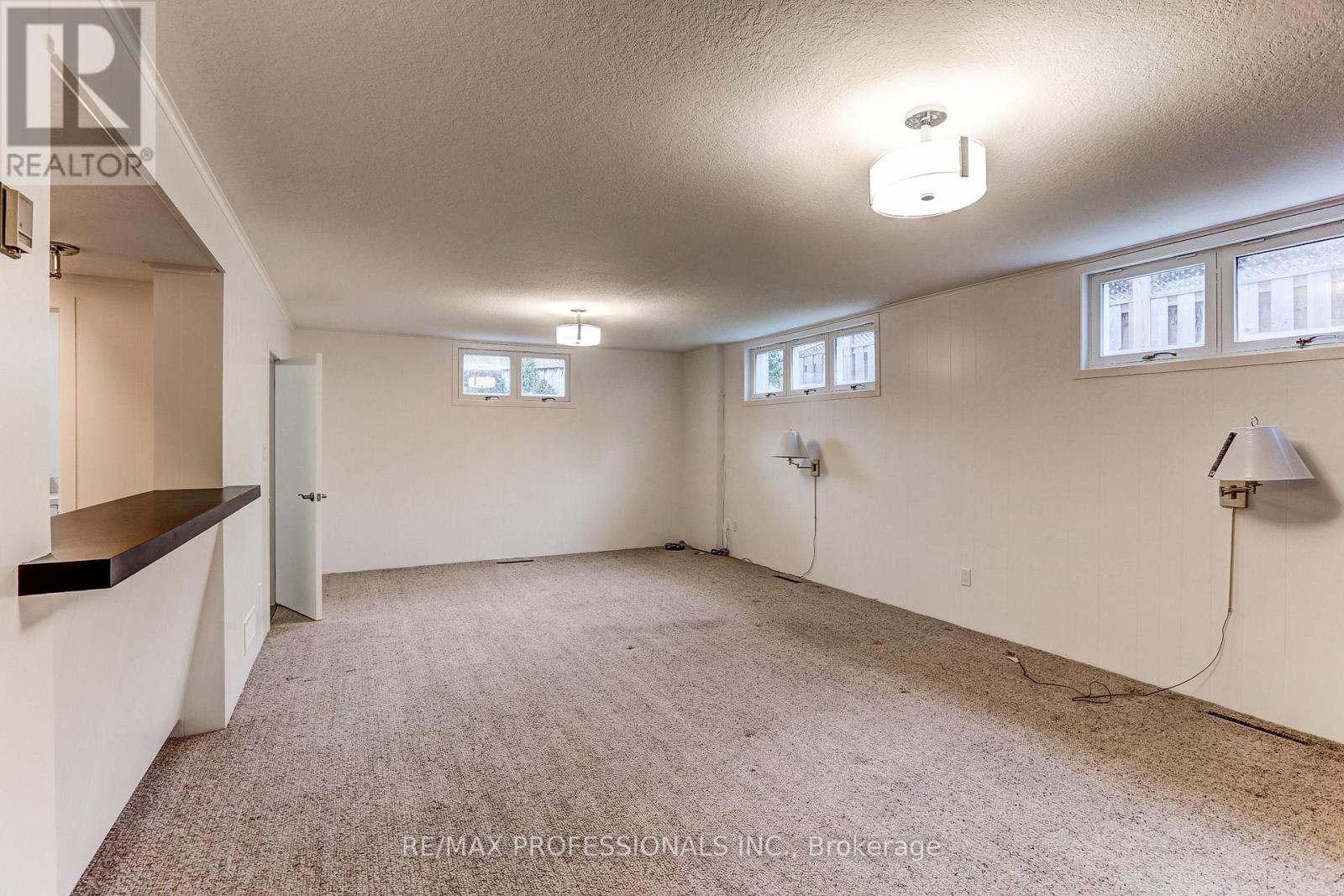 23 Ravensbourne Crescent, Toronto, Ontario M9A 2A9 - Photo 32 - W13664108