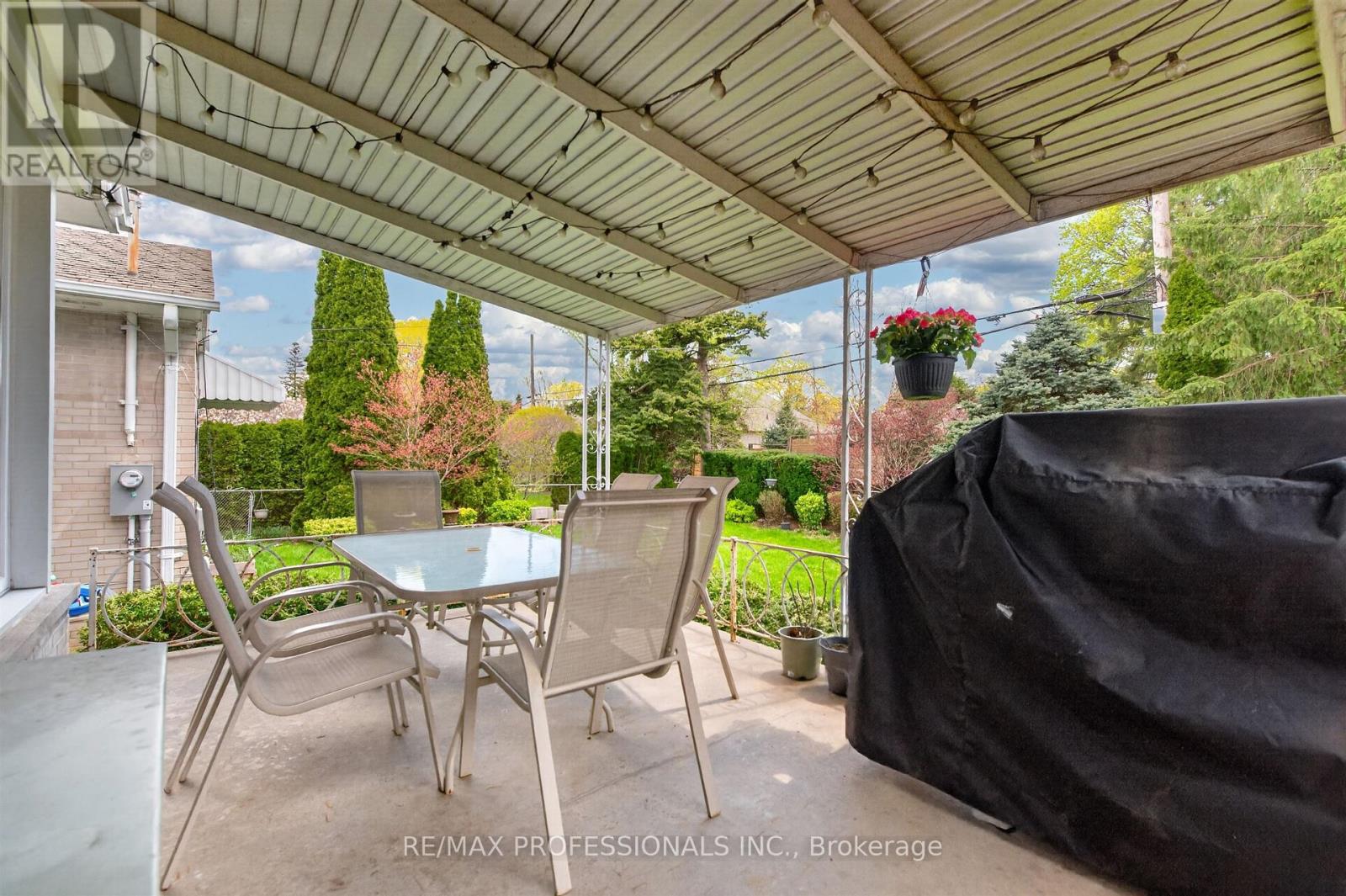23 Ravensbourne Crescent, Toronto, Ontario M9A 2A9 - Photo 39 - W13664108