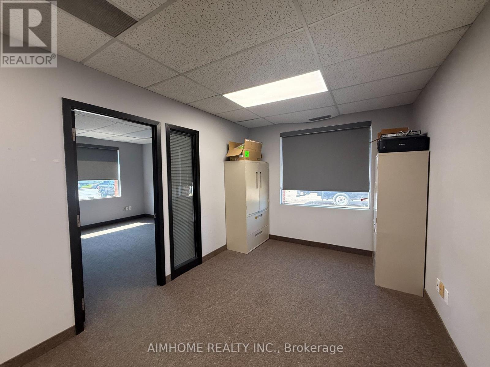 Main Fl - 839 Central Parkway W, Mississauga, Ontario L5C 2V9 - Photo 5 - W13664118
