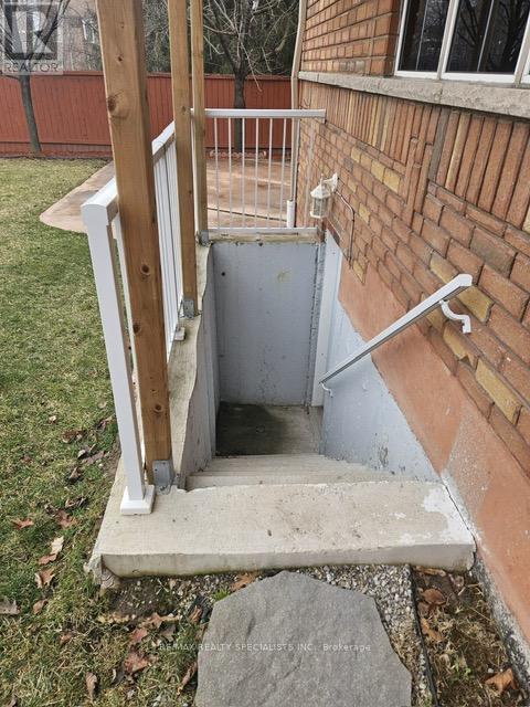 Lower - 3774 Arbourview Terrace, Mississauga, Ontario  L5M 7A8 - Photo 2 - W13664120
