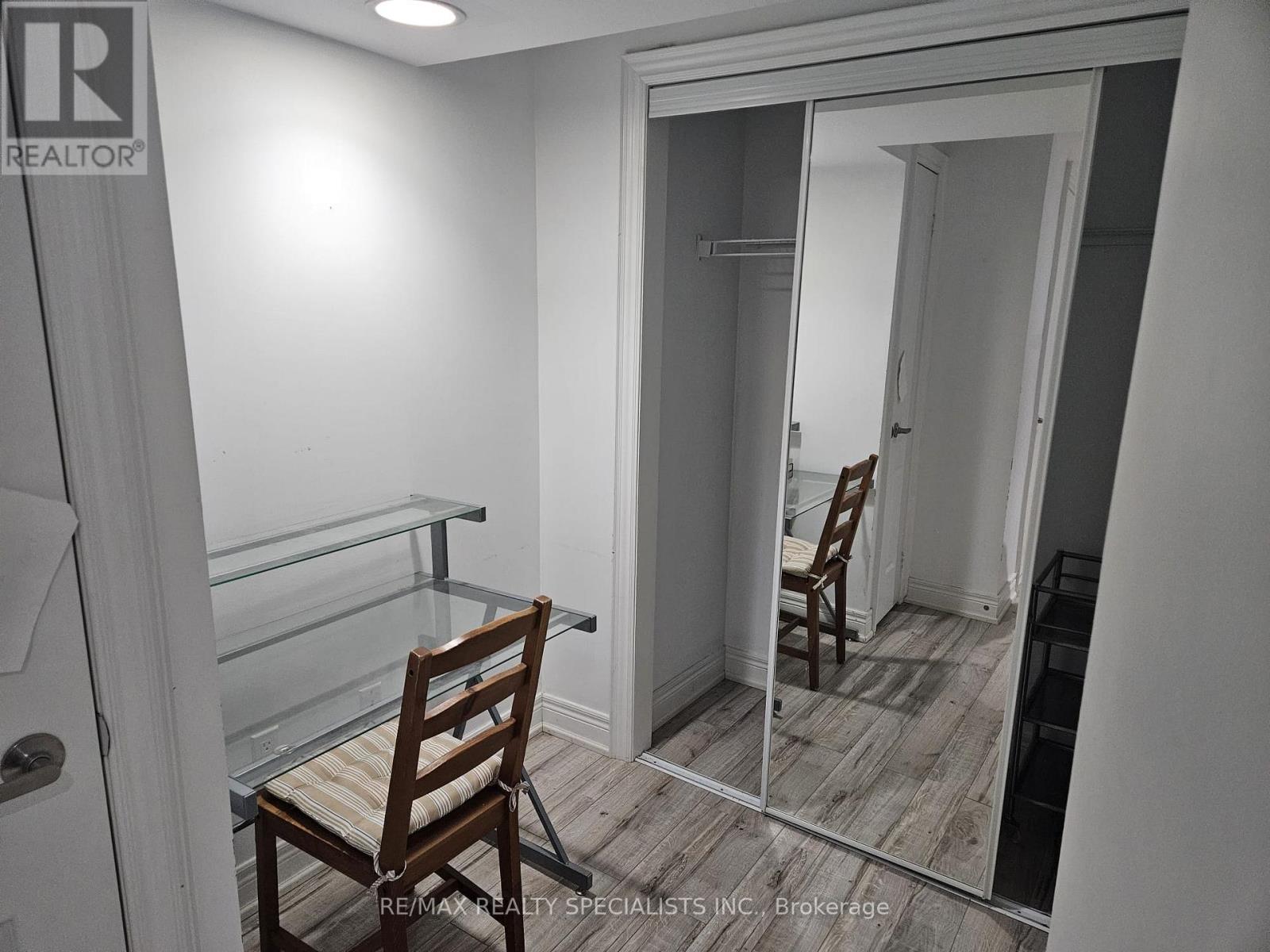 Lower - 3774 Arbourview Terrace, Mississauga, Ontario  L5M 7A8 - Photo 7 - W13664120