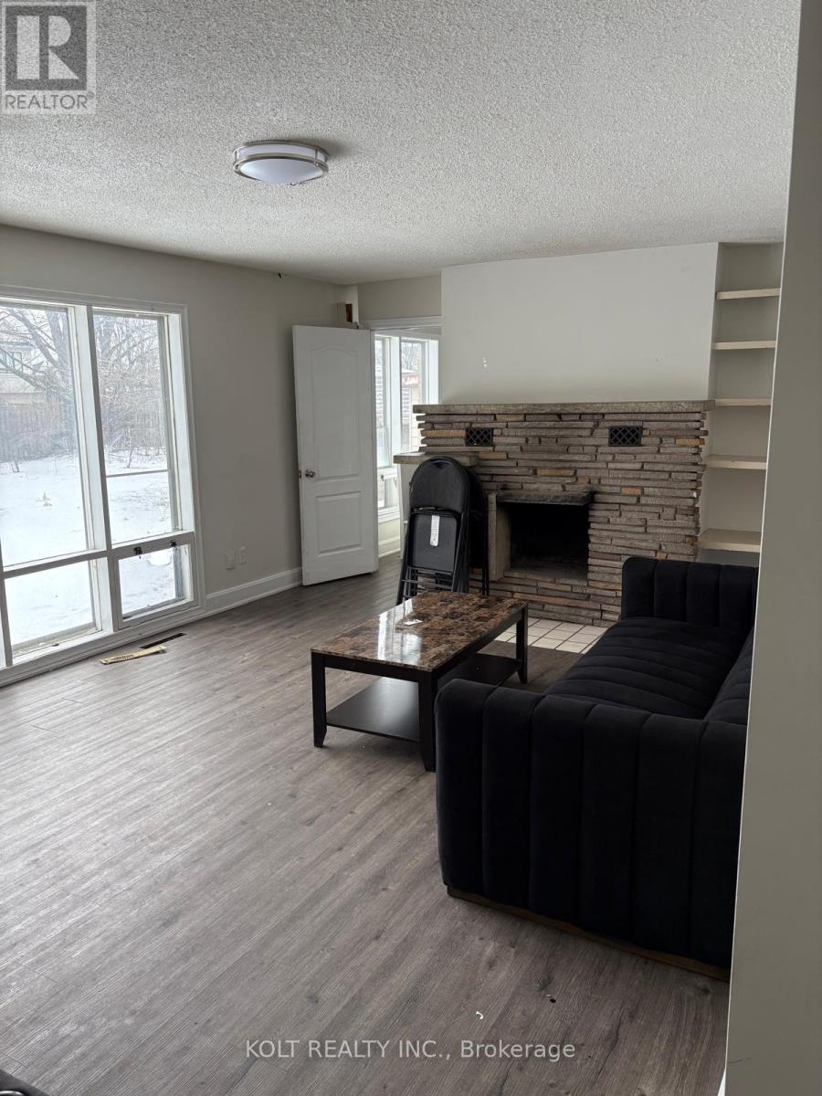 12084 Hurontario Street, Brampton, Ontario  L7A 1E6 - Photo 2 - W13664134